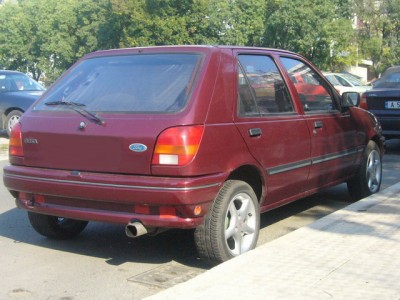 fiestaback.jpg (122.48 KБ) Видяна 5299 пъти fiestaback.jpg
